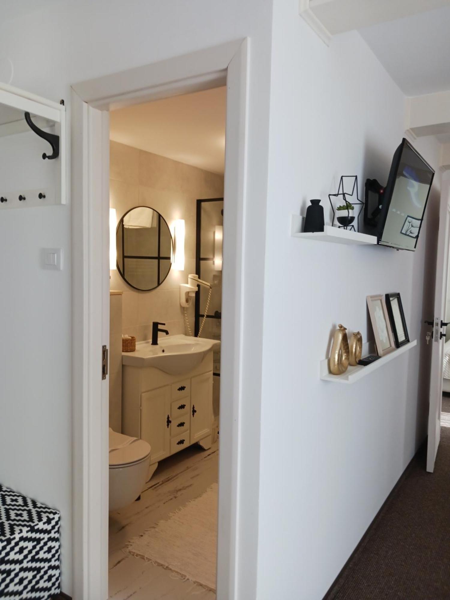 Hotel Casa Calin Vama  Zewnętrze zdjęcie
