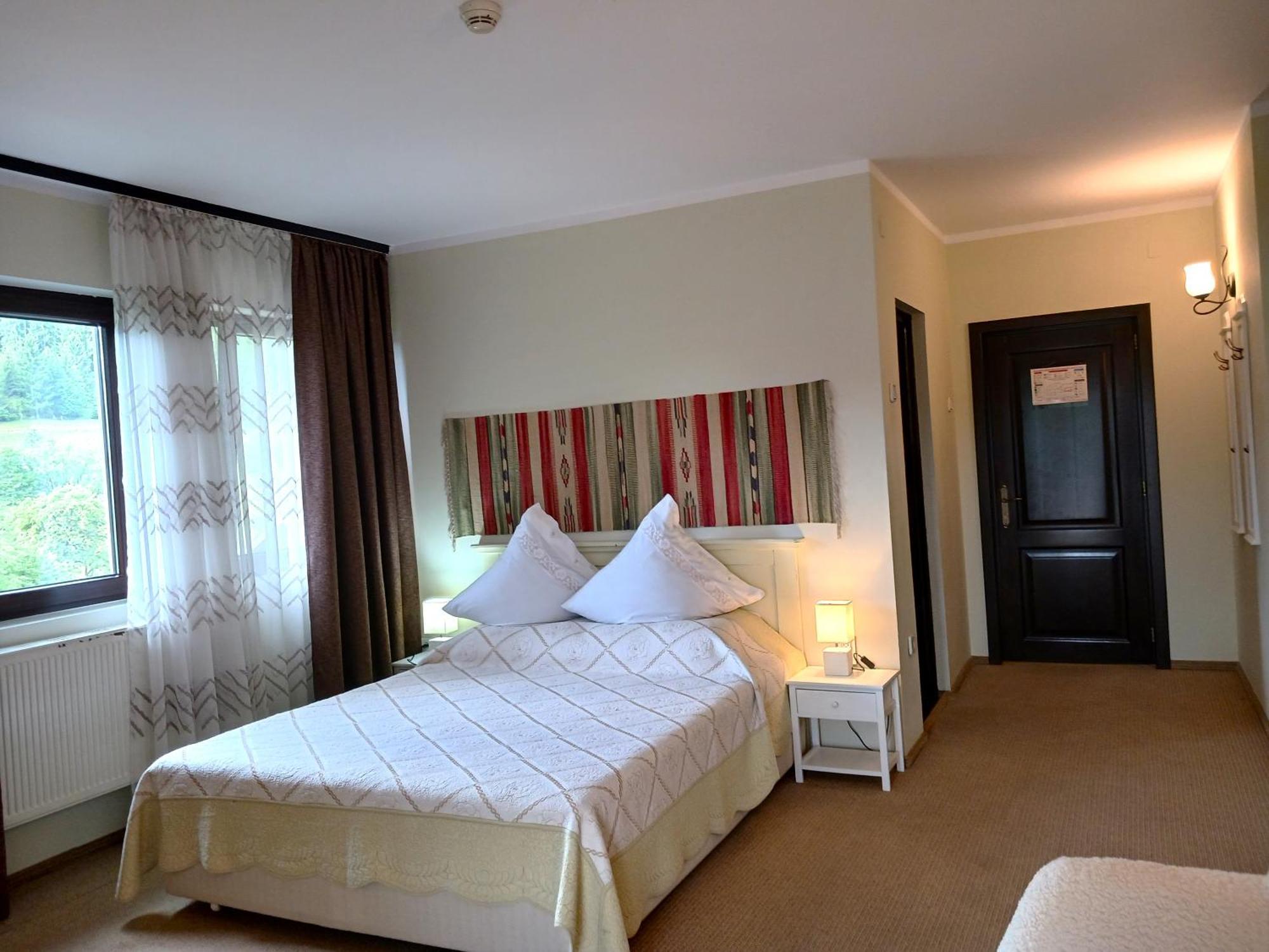 Hotel Casa Calin Vama  Zewnętrze zdjęcie