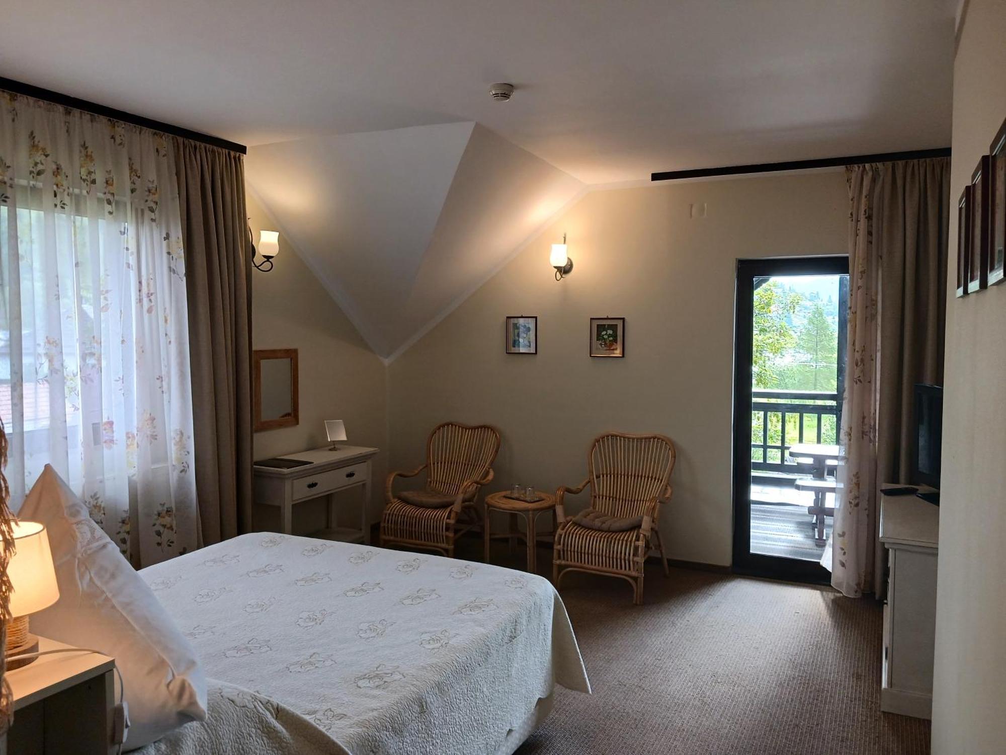 Hotel Casa Calin Vama  Zewnętrze zdjęcie